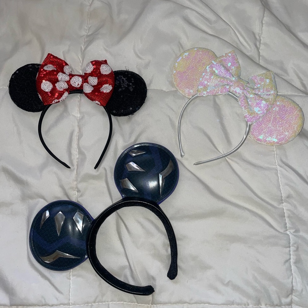 DISNEY EARS